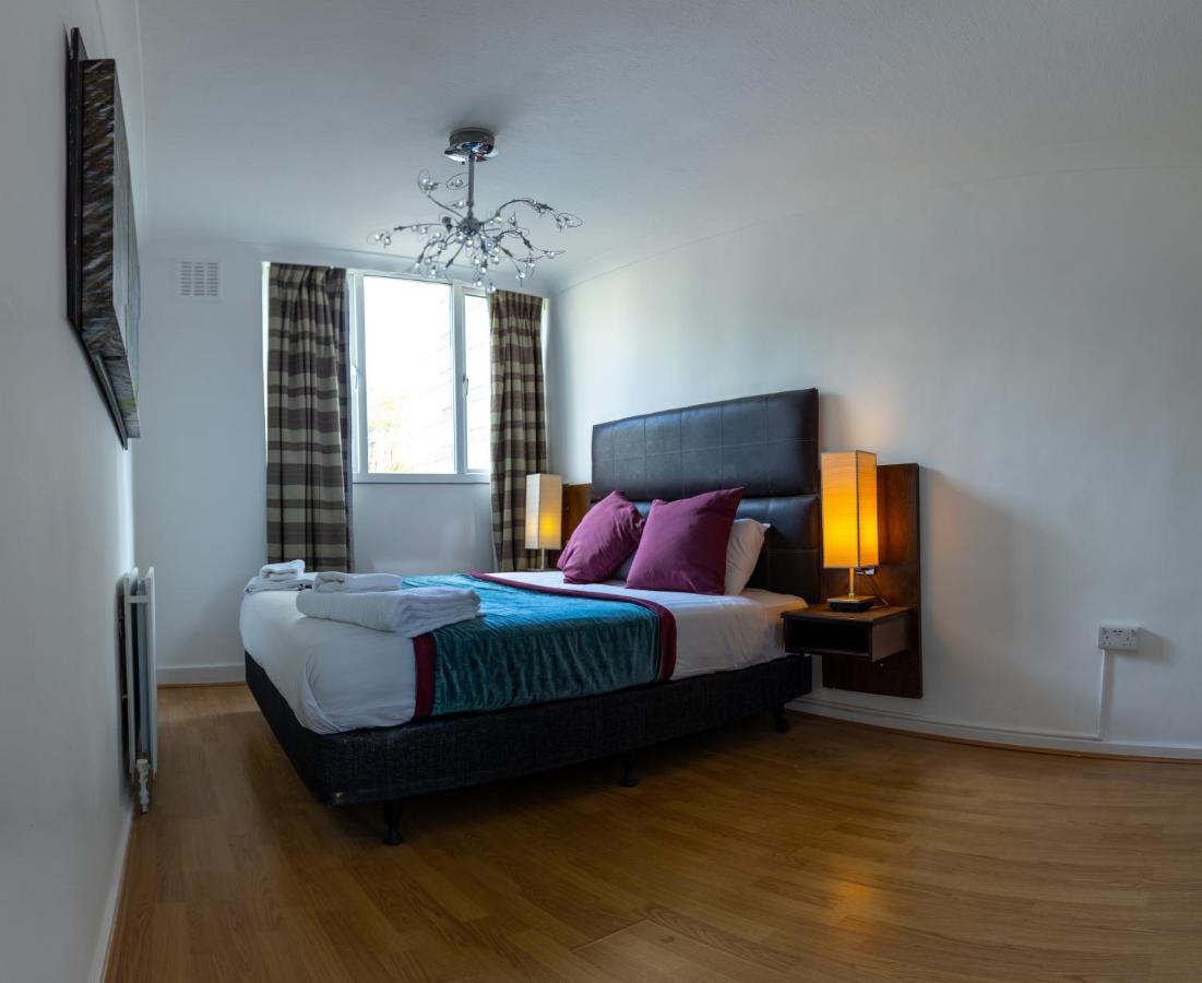 Villa London - 4 Bed - Sleeps 8 - Garden - Pet Friendly Exterior foto