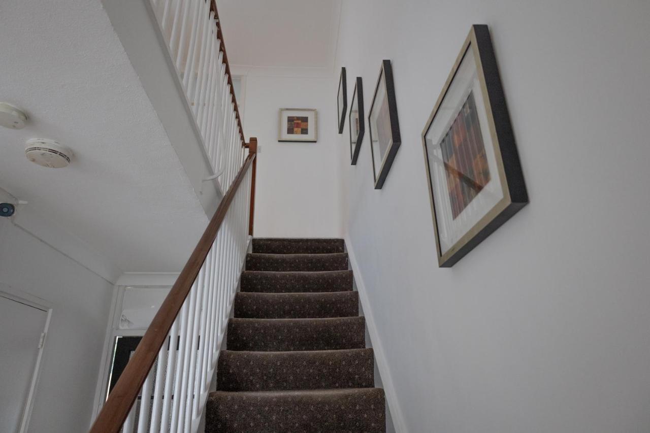 Villa London - 4 Bed - Sleeps 8 - Garden - Pet Friendly Exterior foto