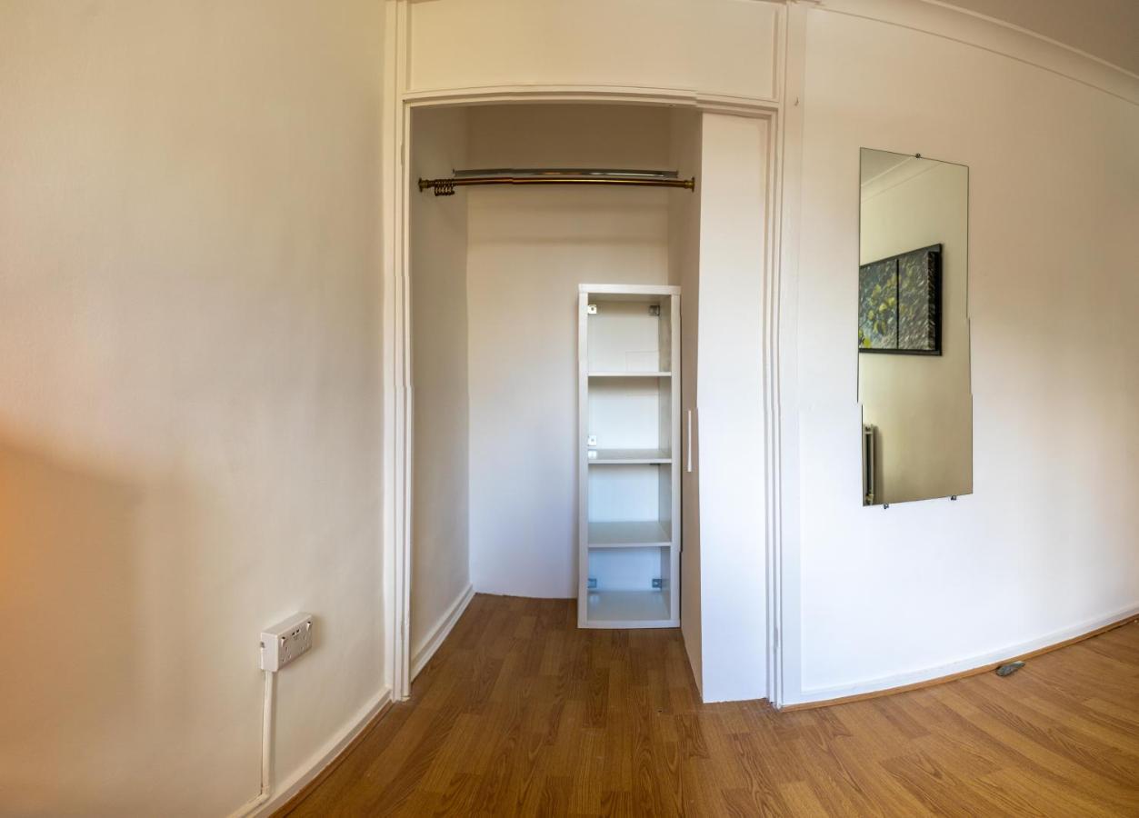 Villa London - 4 Bed - Sleeps 8 - Garden - Pet Friendly Exterior foto